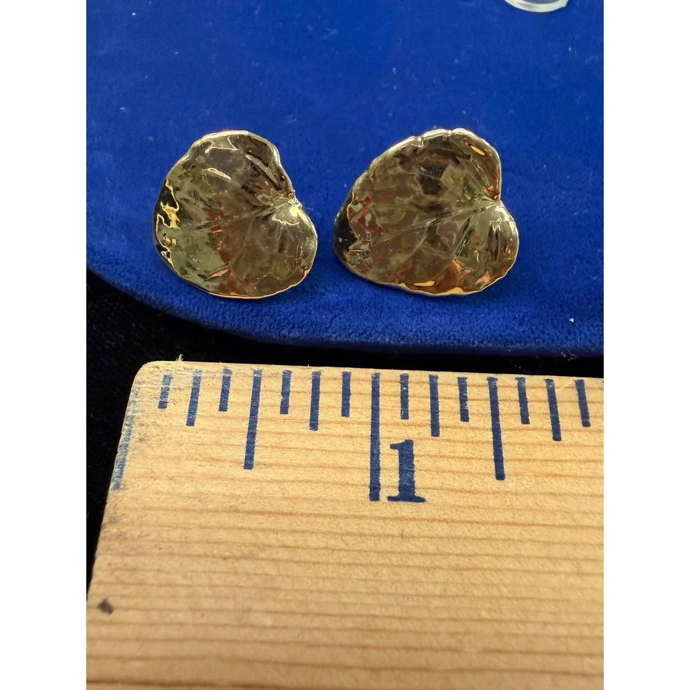 Gold Tone Hammered Leaf Stud Earrings Textured Botanical Heart Shape Post Back
